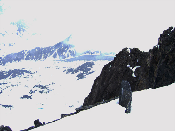 Grande Casse : Le sommet et en contre bas petit Lac glacière vers le N., mais les autres photos sont inutilisables (mon appareil à déconné).