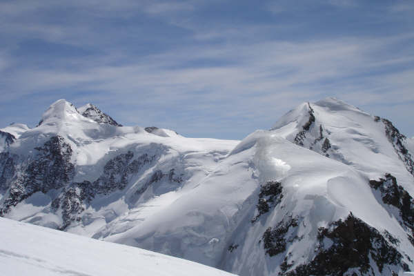 Roccia Nera : Belle vue sur Castor et Pollux et au fond le Lyskamm puis la Dufour