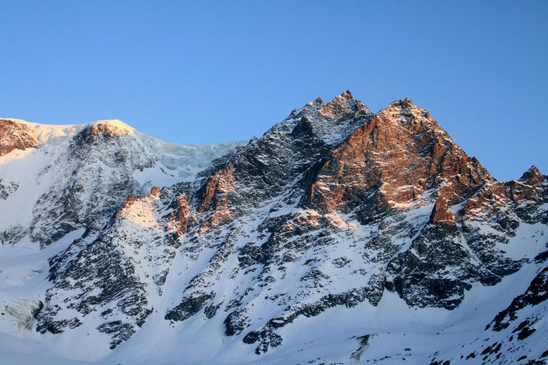 Coucher de soleil : sur les antécimes du Vélan