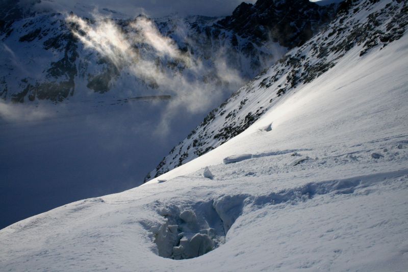 La brume du matin : n'arrête pas le pélérin