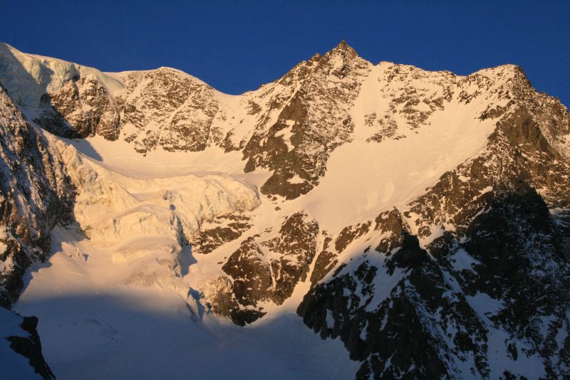 Lever de soleil : c'est beau cette montée au col des Gouilles