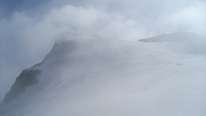 Brouillard arrive : Brouillard arrive, le sommet se fera sans visibilite