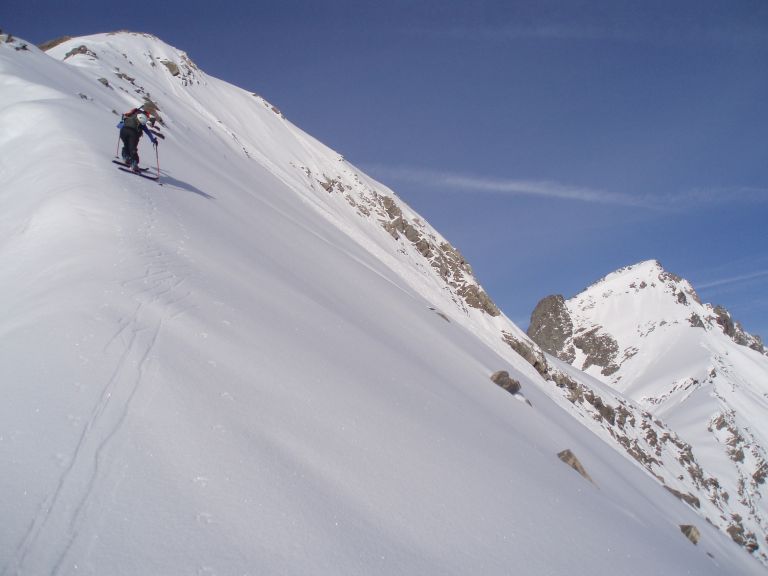 Montagnon : L'arête de la cîme du Montagnon, un peu expo à skis, on finira à pied