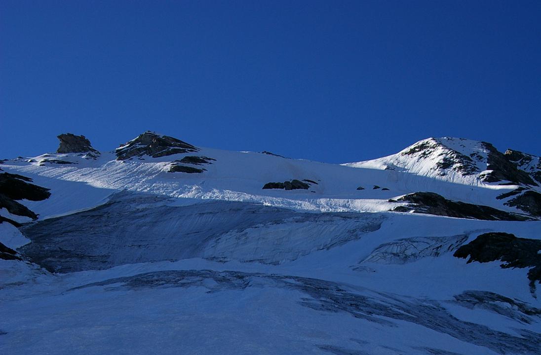 A l'approche du sommet : sous le bombement glaciaire intermédiaire