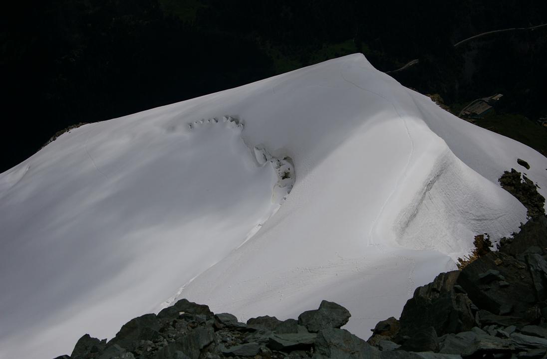 La Grande Parei : Antécime à 3365, avec cette magnifique sensation d'une crête parcourue skis aux pieds.