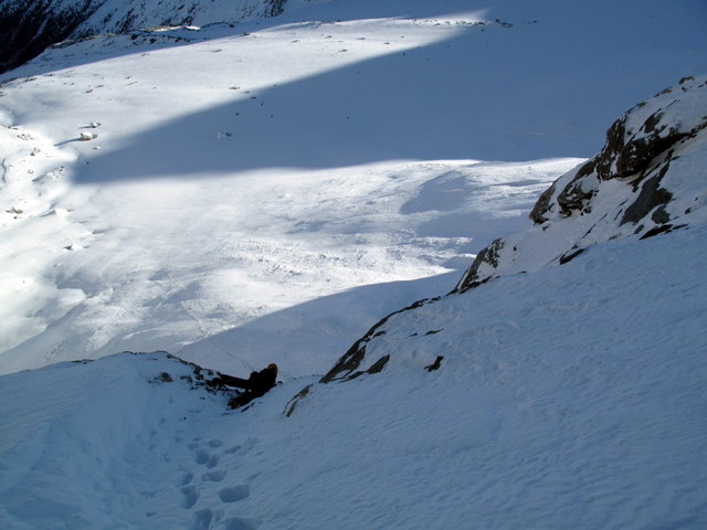 #3 Départ du couloir d Départ du couloir d'accès : Un peu de bricolage pour éviter d'être dans l'axe des séracs