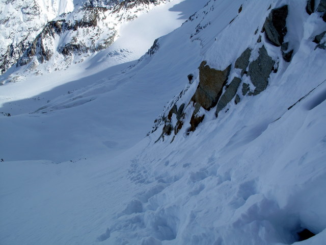 #6 Belle pente bonne neige : La pente qui permet de rejoindre le pied de la face nord Belle pente bonne neige : La pente qui permet de rejoindre le pied de la face nord