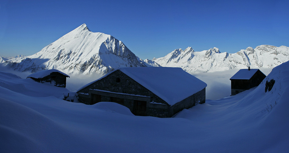 Pte du Château : Ambiance glaciale aux Chalets de Méry