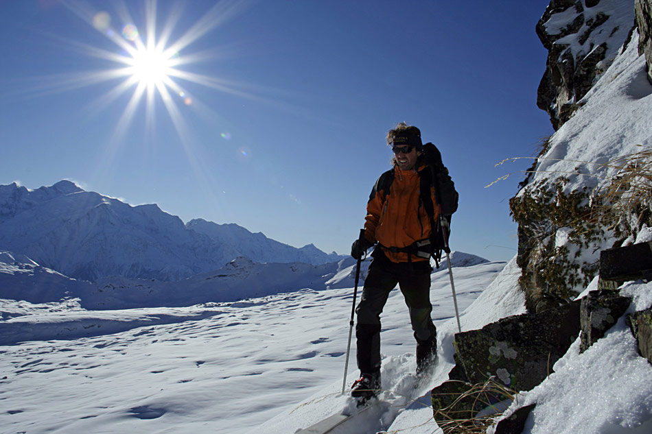 Tête Pelouse : Christophe arrive au pied de l'arête de Tête Pelouse.