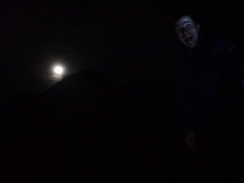 Tré la tanne : Un spectre devant tré le Mollard.