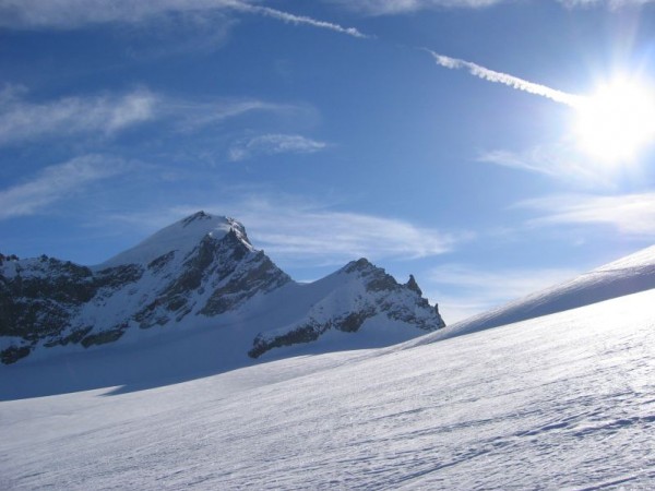 Allalinhorn : L'Allalinhorn et l'Allalinpass