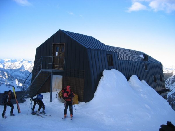 Refuge guide Ayas : Départ du refuge guide Ayas