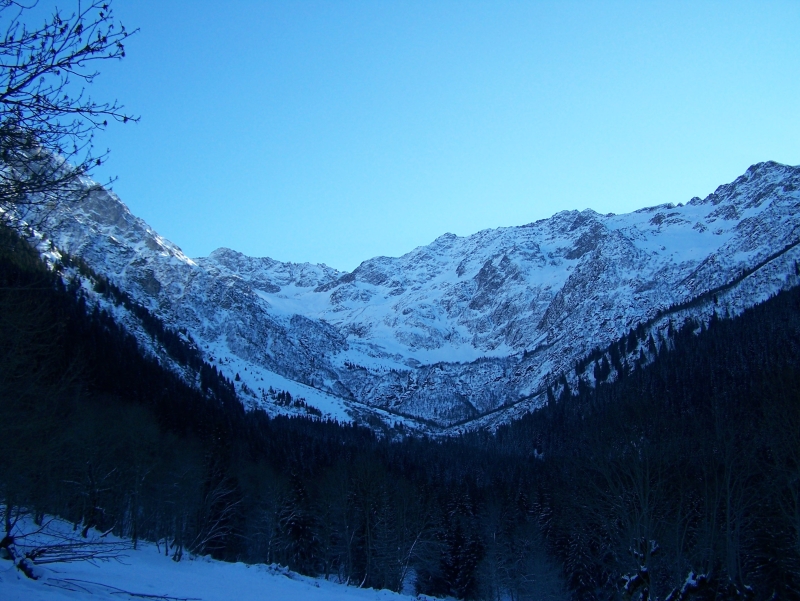combe de gleyzin : Vue de gleyzin ca ne vois pas le soleil en hiver!