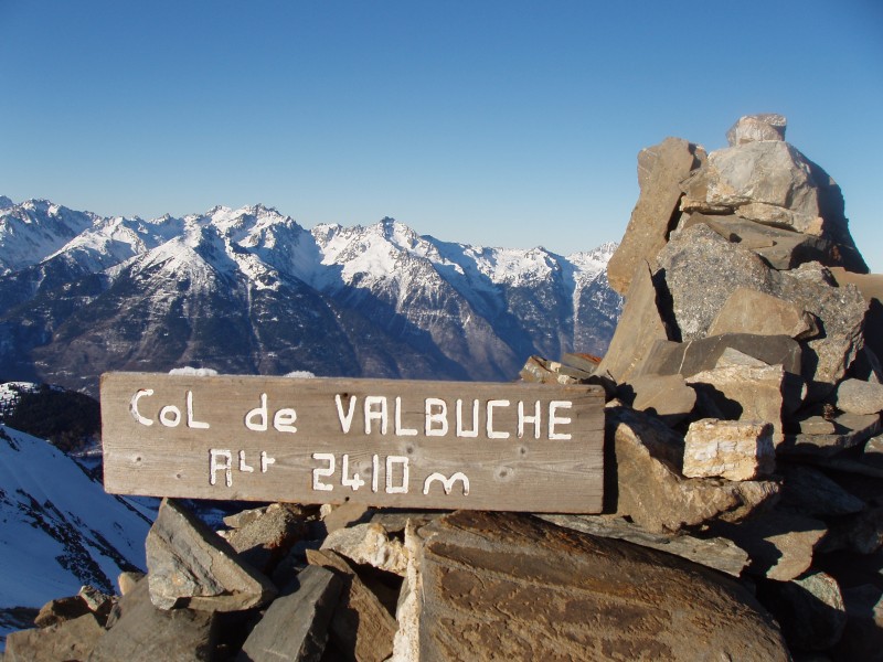 col de la valbuche : belle vue sur les belledonnes