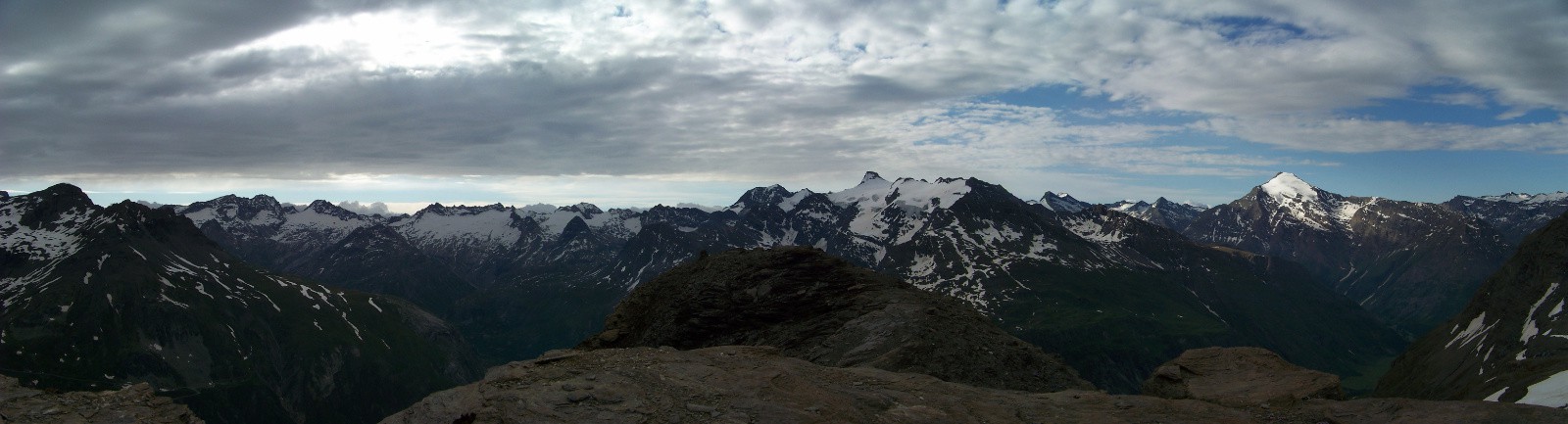 Panorama sommital sur la Haute Maurienne