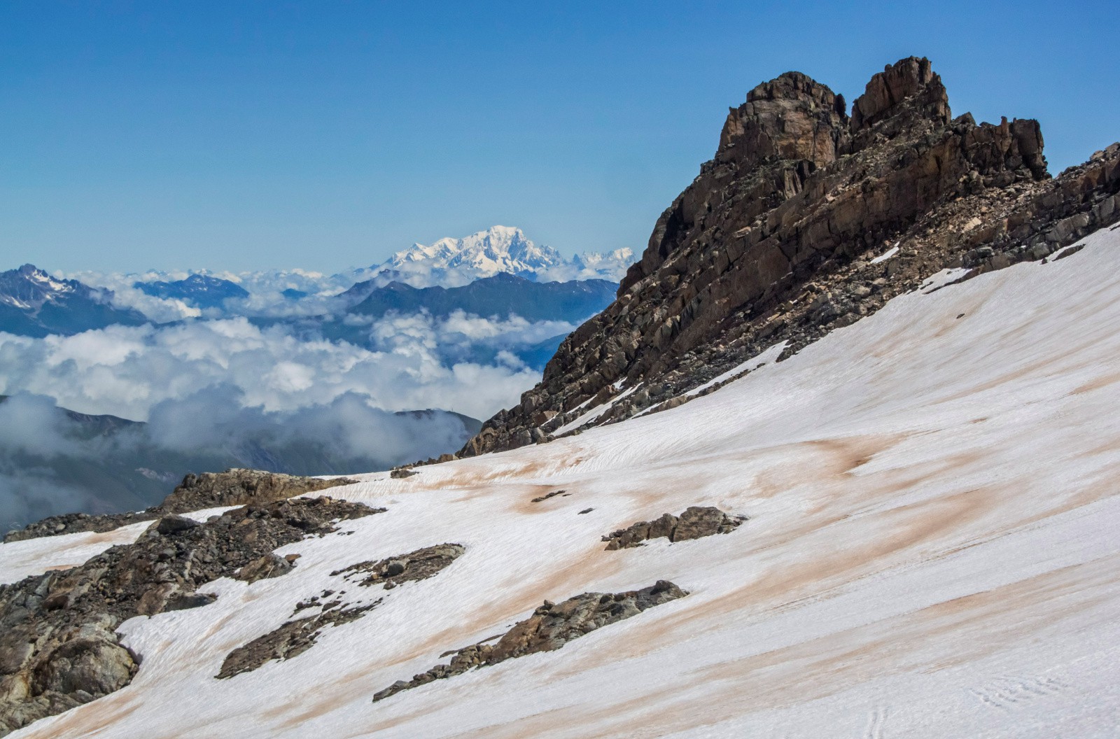 Esthétique Mont Péaiaux et massif du Mont Blanc