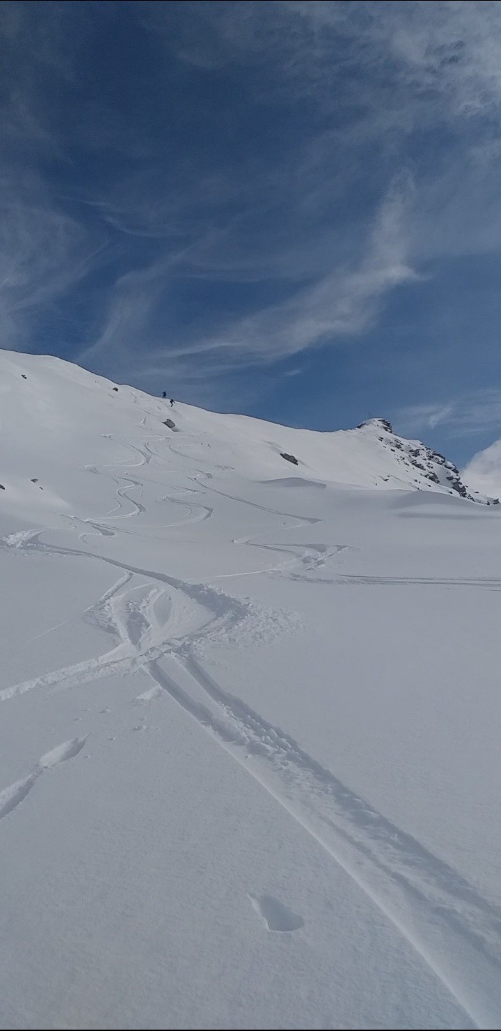 Ski sympa sous la Levana