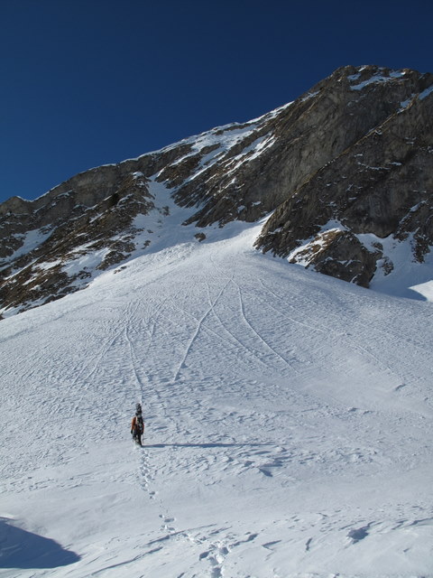 Couloir est : AU pied du couloir
