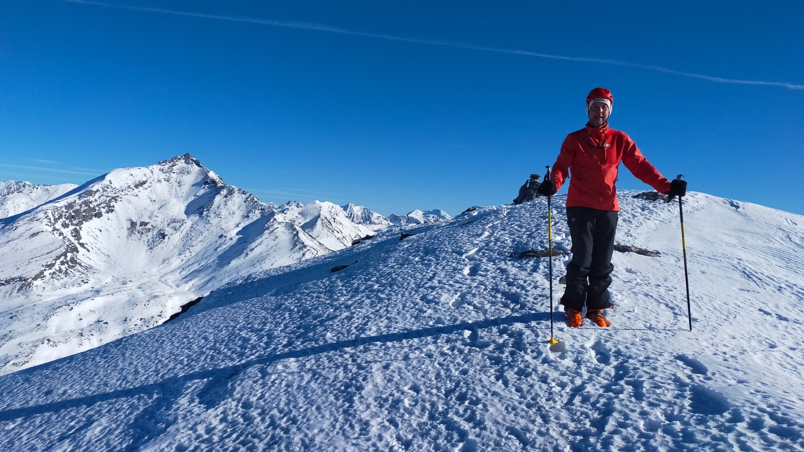 Sommet de la cime du Grand Vallon avec l'aiguille de Scolette derrière