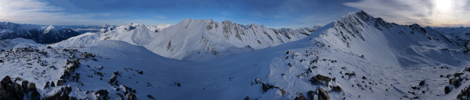Panorama 360 du sommet, vaut le détour même si c'est moins impressionnant que du sommet du diolon!