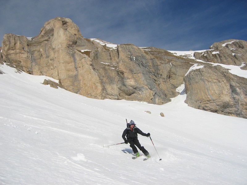 Grand Ferrand : la neige est dure mais pas si mal à skier quand meme