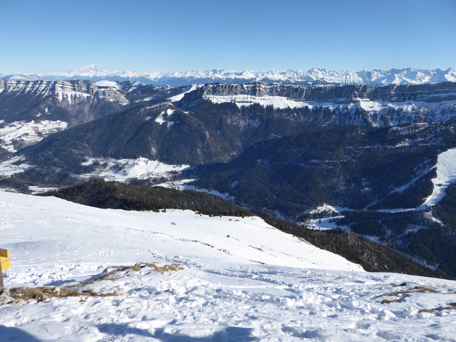 Vu sur le Grand Manti, le Granier , Le Mt Blanc