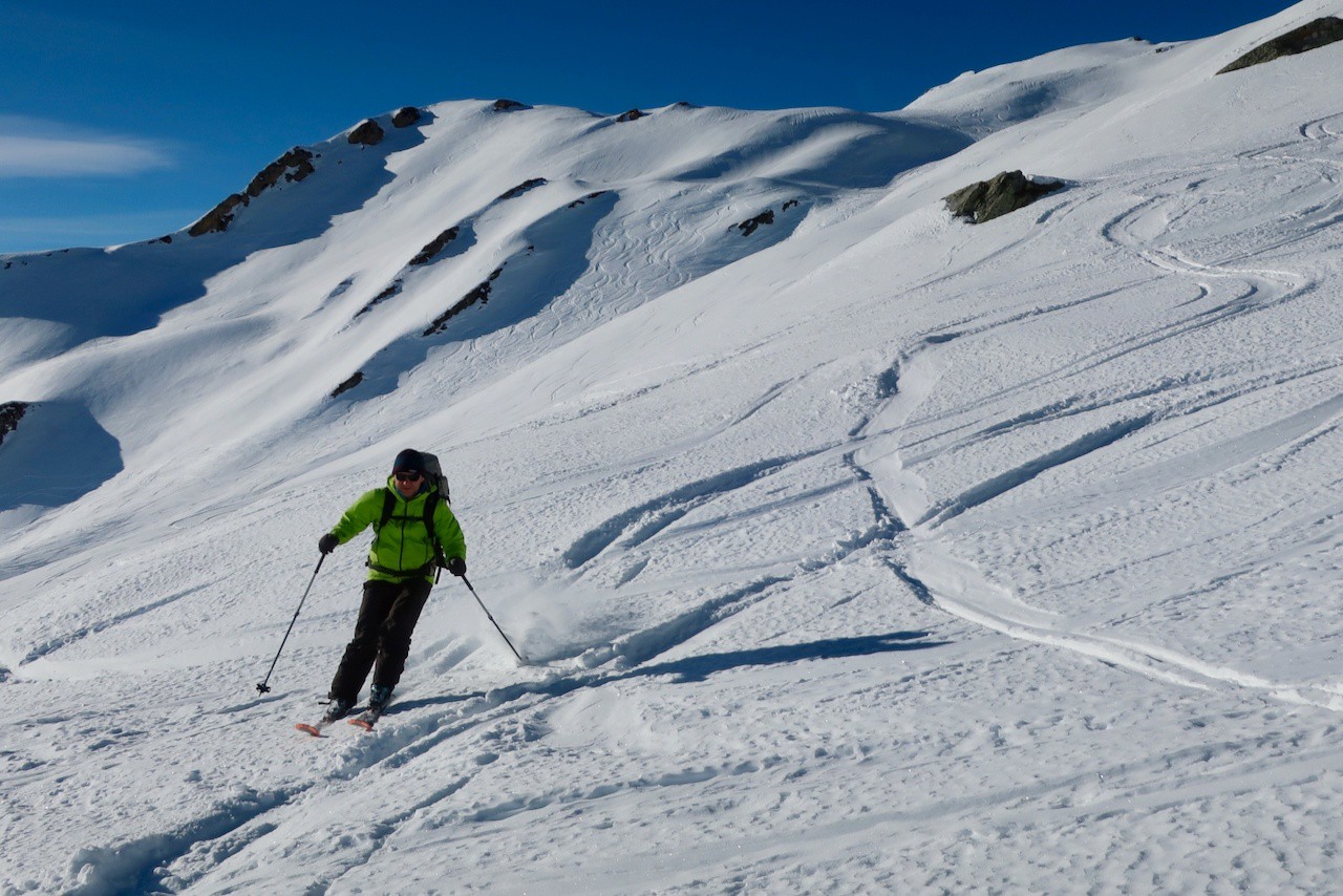 #10 Descente de la pointe du Dzonfié Descente de la pointe du Dzonfié