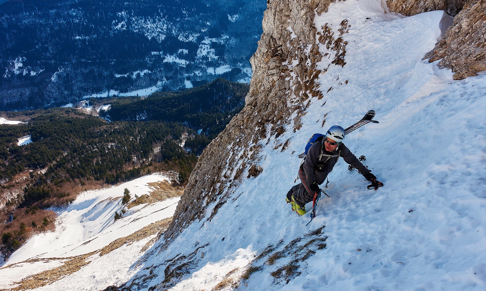 La jonction trop sèche pour être skiée...