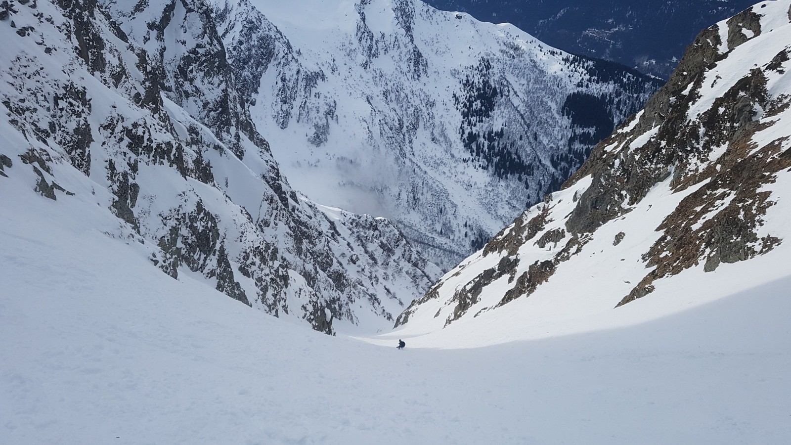 #4 Aperçu du début de la descente du couloir Aperçu du début de la descente du couloir