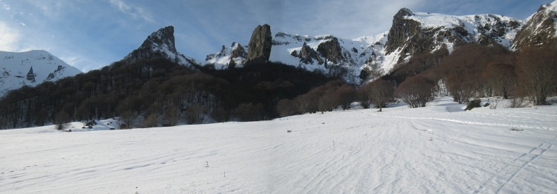 Vue d'en bas : Crête de Coq - Dent de la Rancune - L'Arche