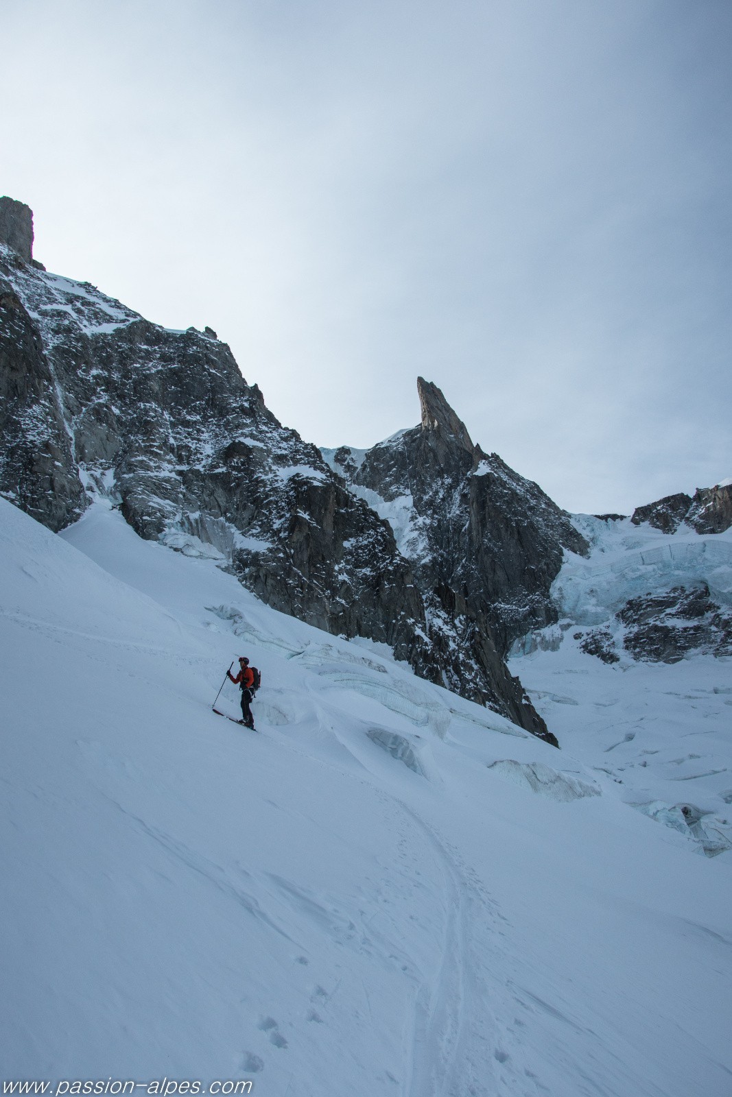 Glacier des Périades, sous la Dent du géant 