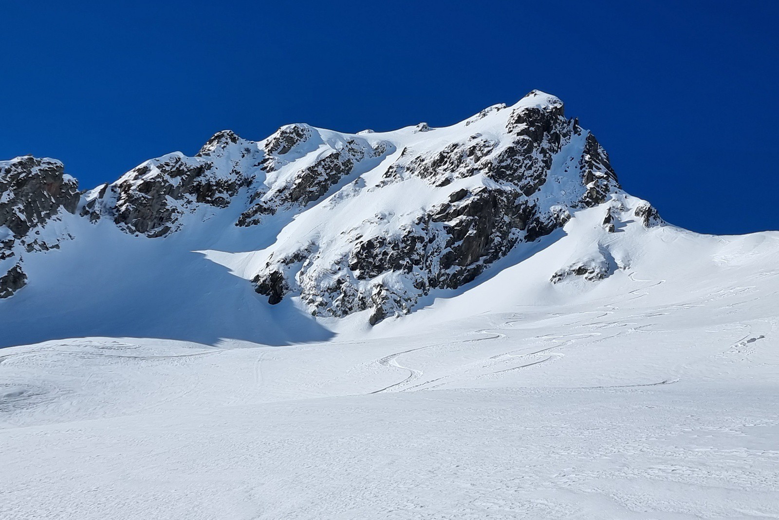Sous La Roche Noire.&nbsp;