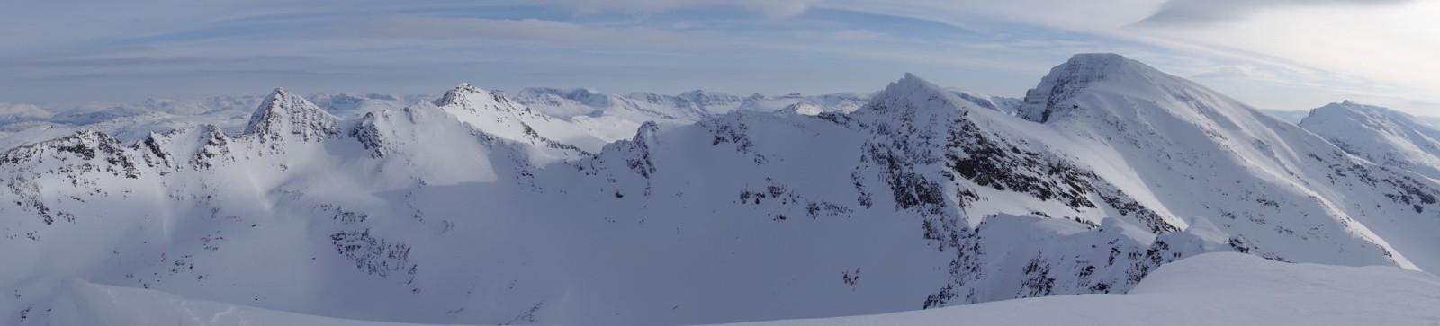 Panorama vers l'Est des Alpes de Kafjord 