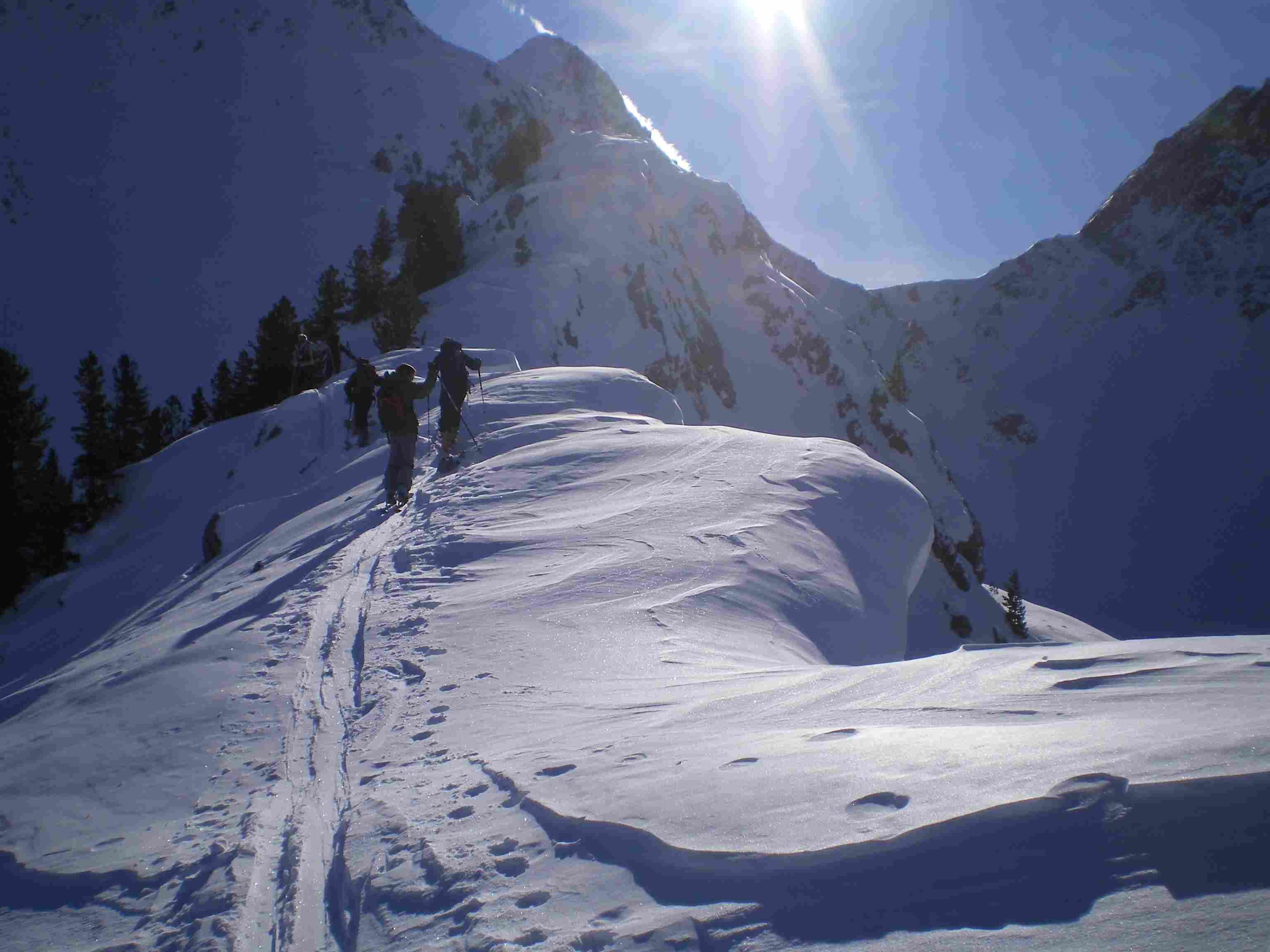 Arête : Petite traversé d'arête pour rejoindre le bas du couloir N du petit Peygu