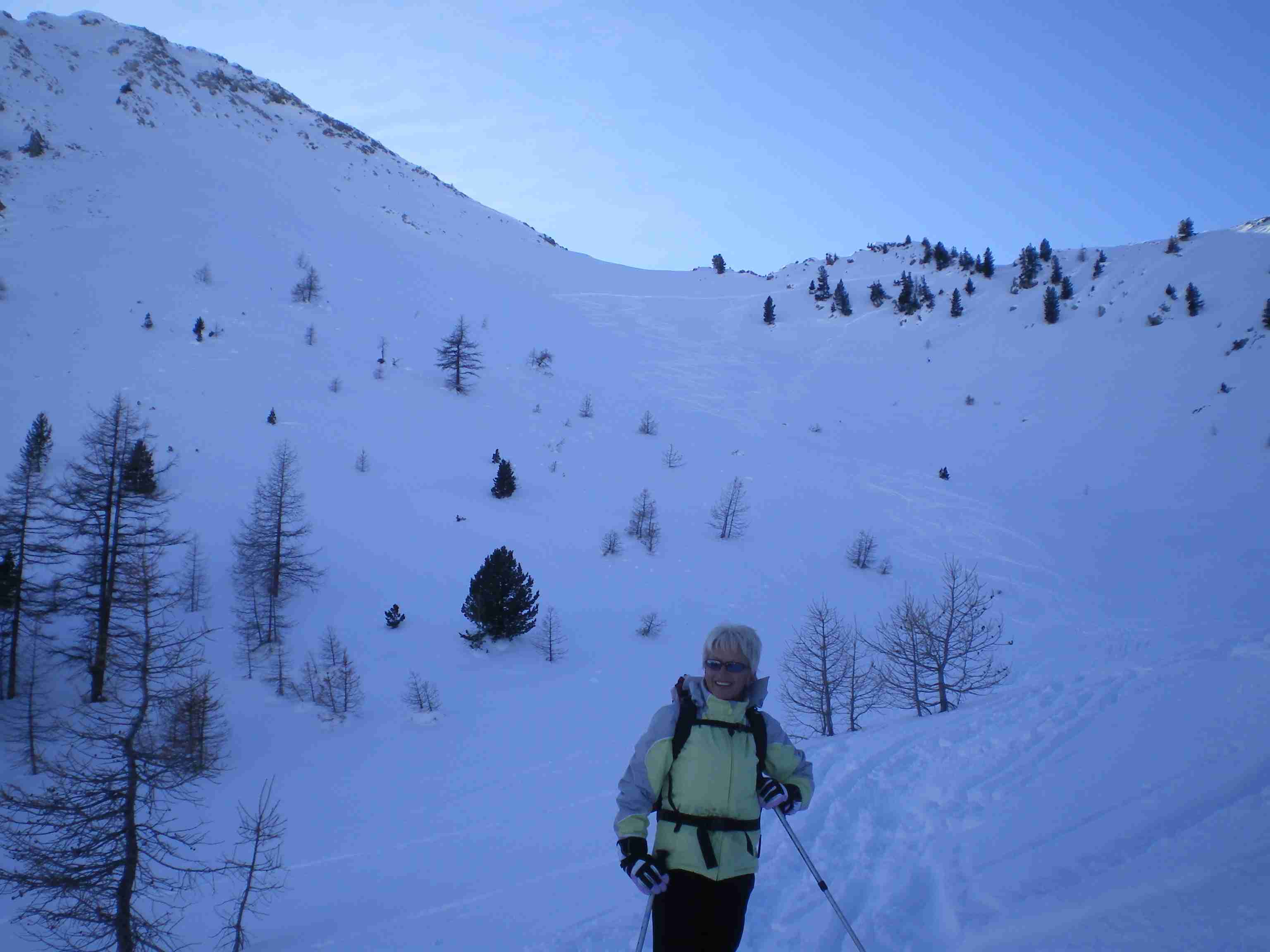 Descente : Première trace dans la face N du petit Peygu
