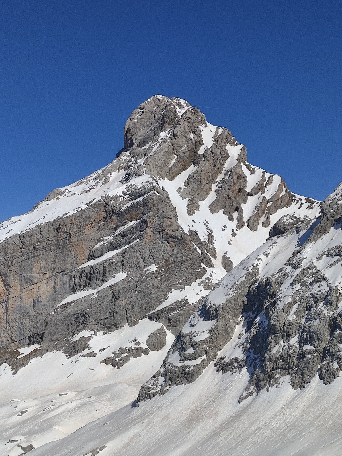 Pointe percée - vue depuis la pointe Chombas