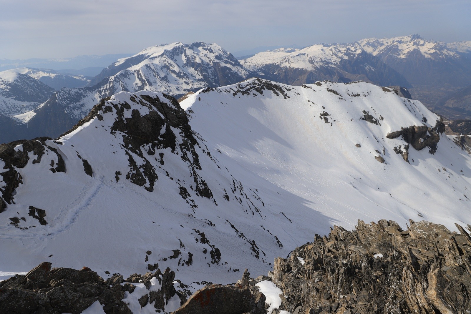  Couloir N du Pic du Col d'Ornon, tracé par deux skieurs rencontrés au sommet, mais en mauvaise condition