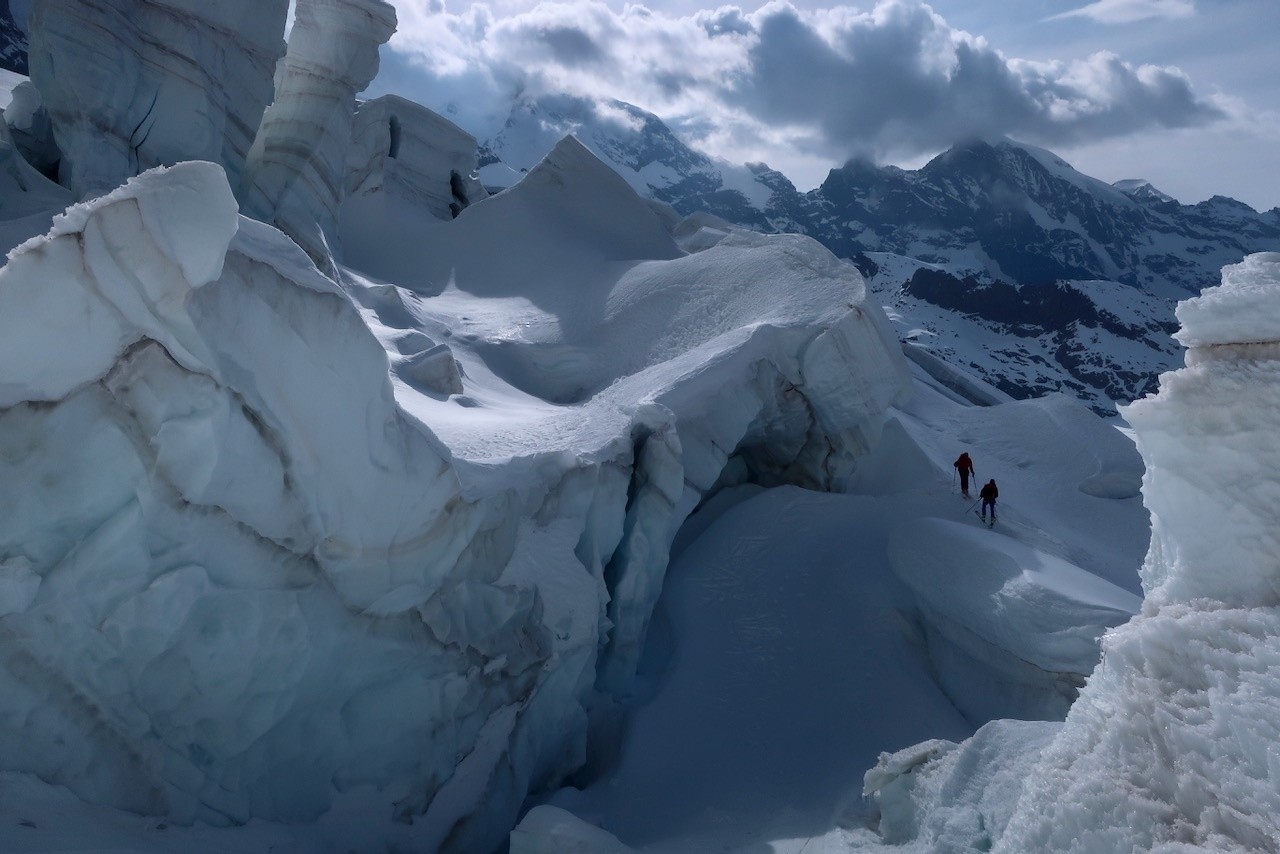 Des seracs impressionnants qu'on doit traverser !