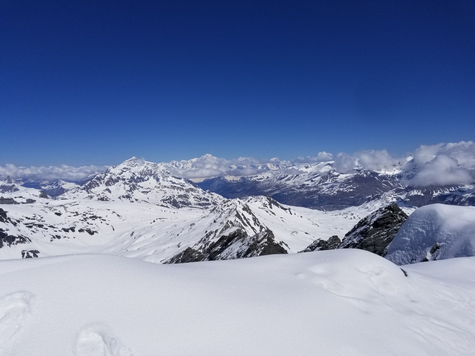 Côté Mont Pourri et Mont-Blanc depuis la Sana