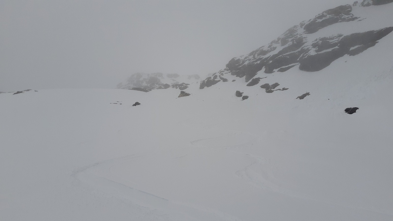 Un aperçu de la descente sur le glacier Ferrand. 