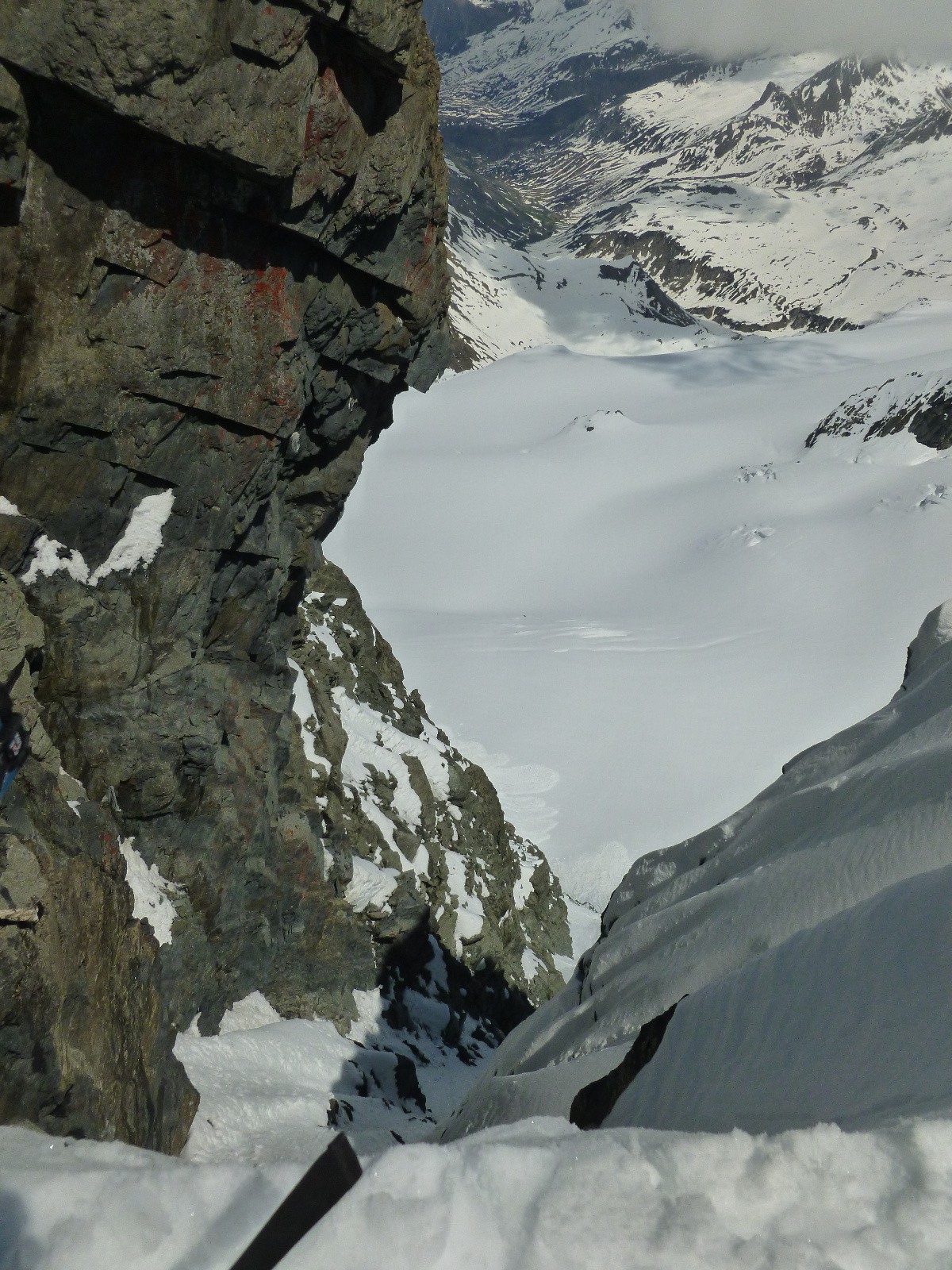 Le petit col sous le sommet, qui plonge sur le glacier de Gréboulaz