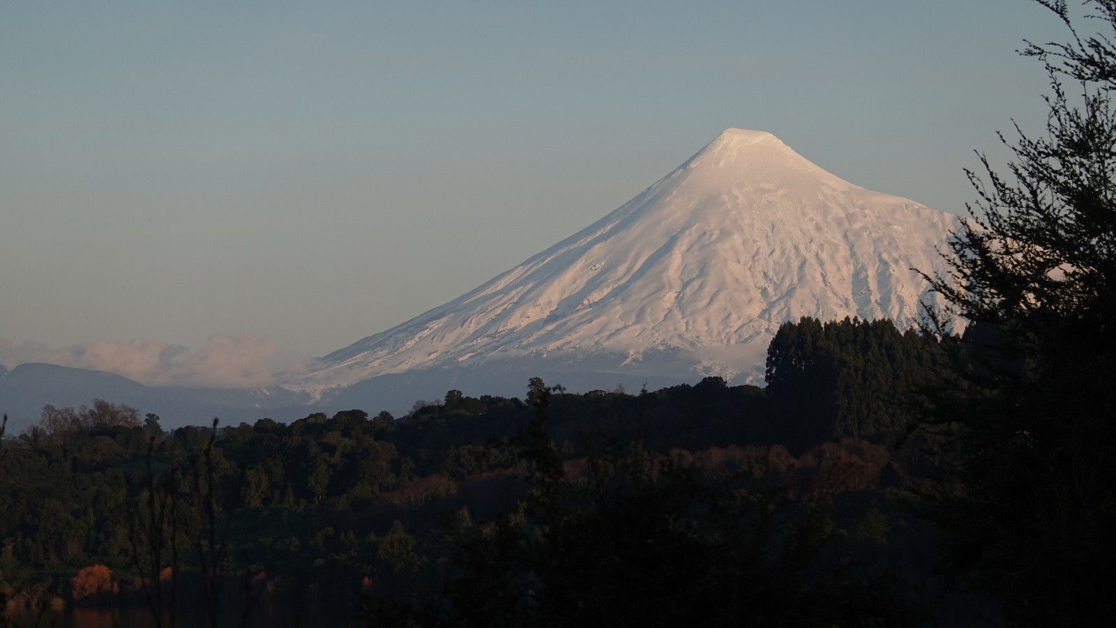 Coucher de soleil sur le volcan Osorno