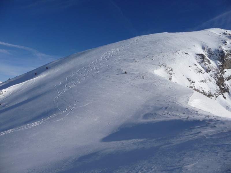 Gde Cloche : Les jolies trace de descente sous le sommet de Gde Cloche