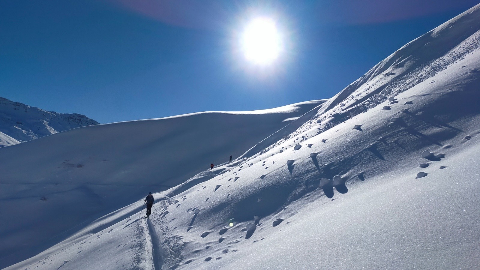 &nbsp;Traversée après le col de la Madeleine pour rejoindre le vallon