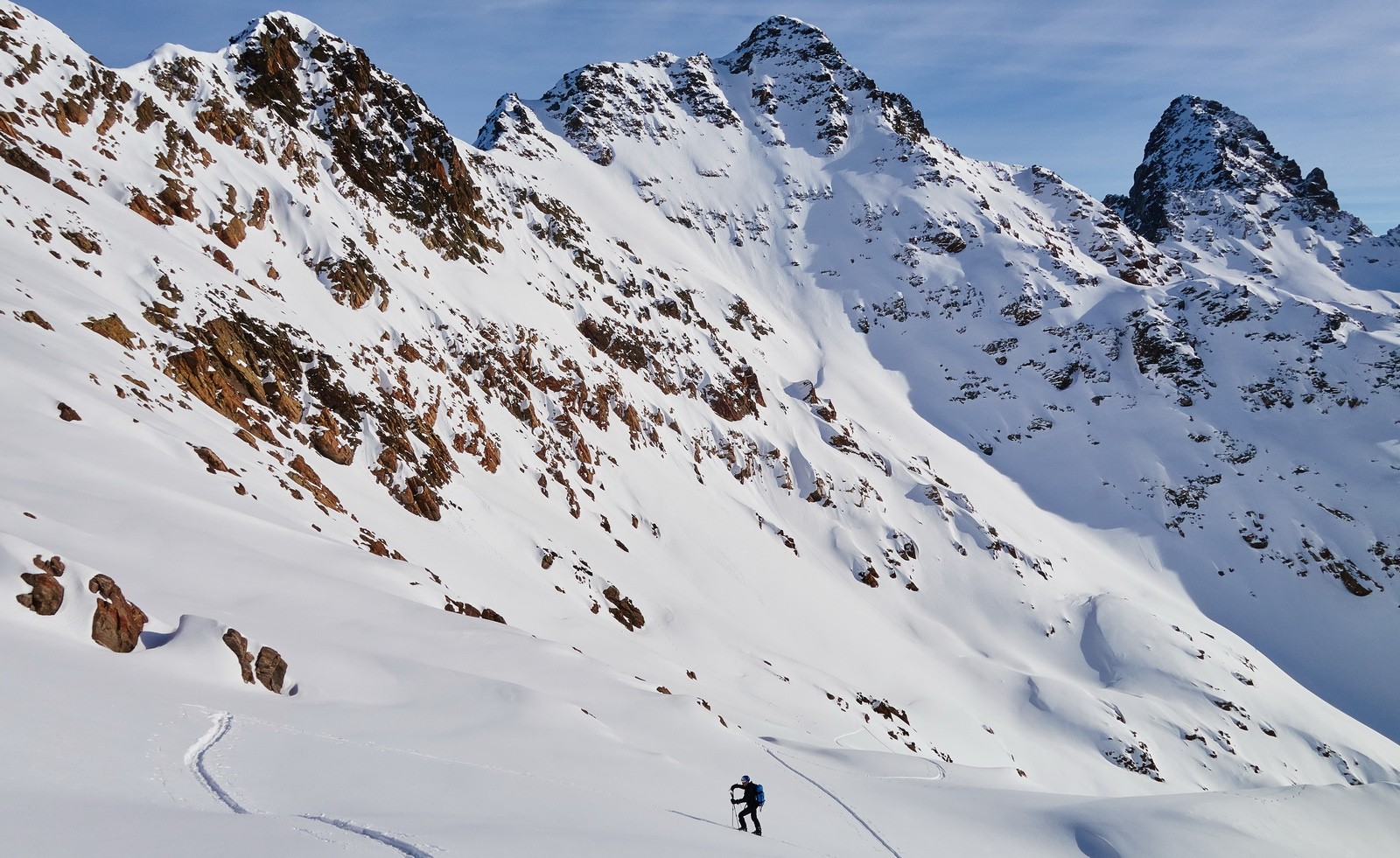 Remontée du Versant SE...
