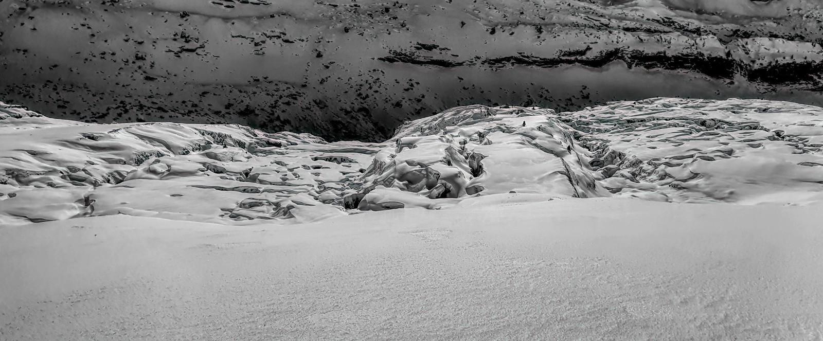 Le glacier de Bostan est encore bien ouvert