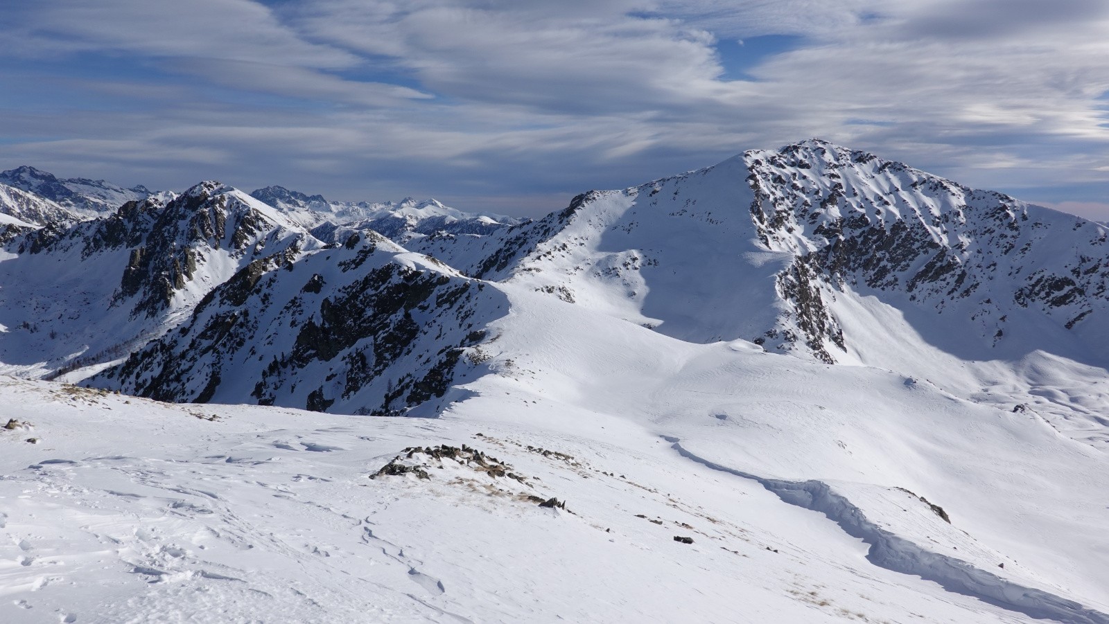 Panorama sur le Mont Pépoiri depuis le sommet