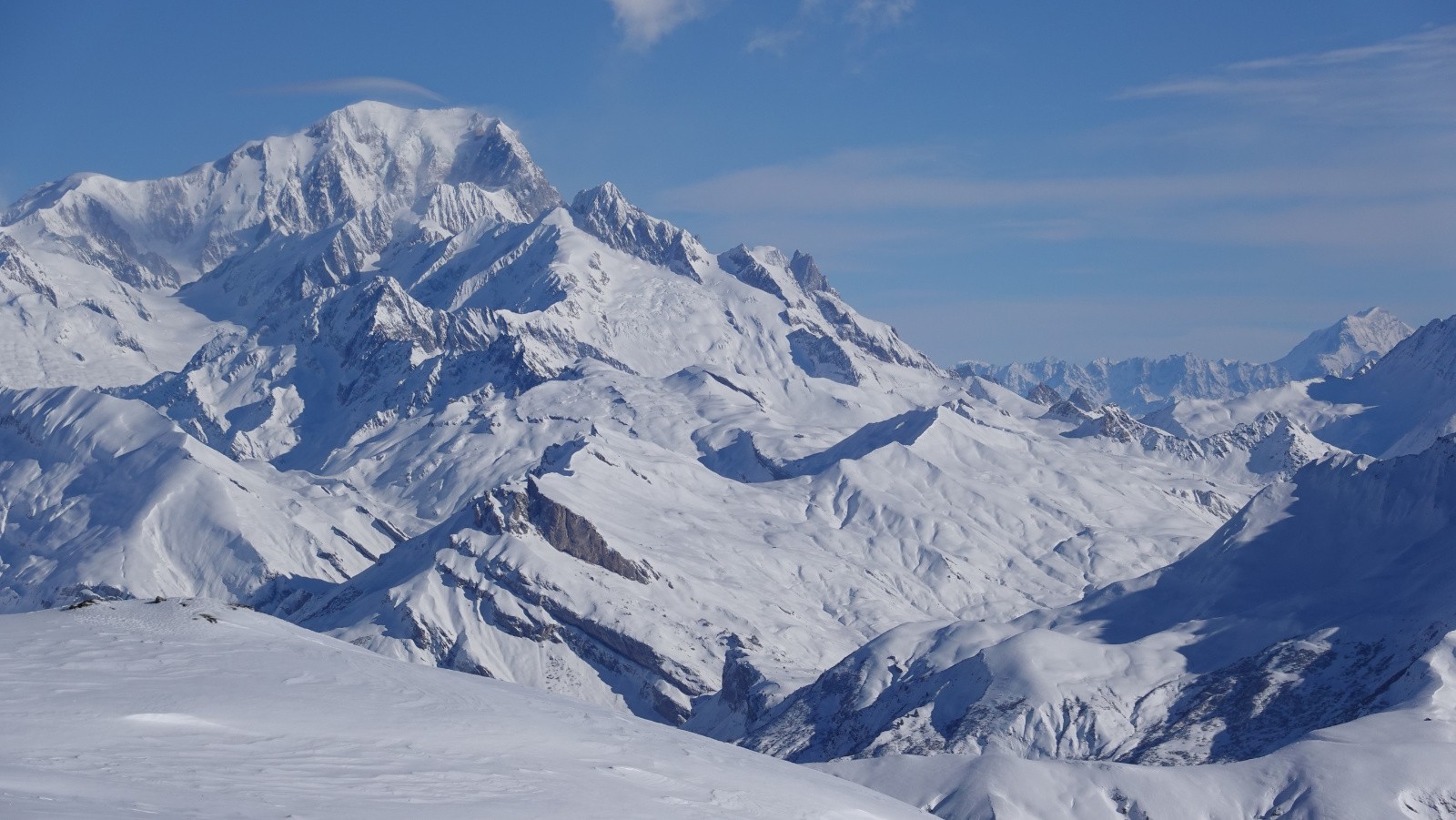 Mont-Blanc et Grand Combin sur la droite