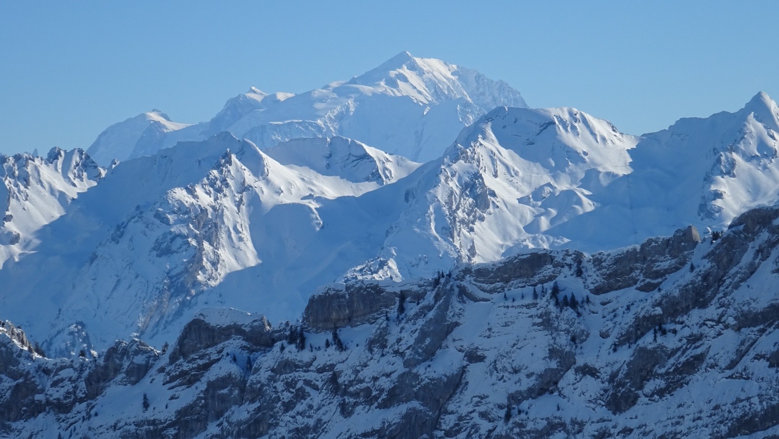 Mont Blanc et Aravis avec les Confins et la Tête Pelouse