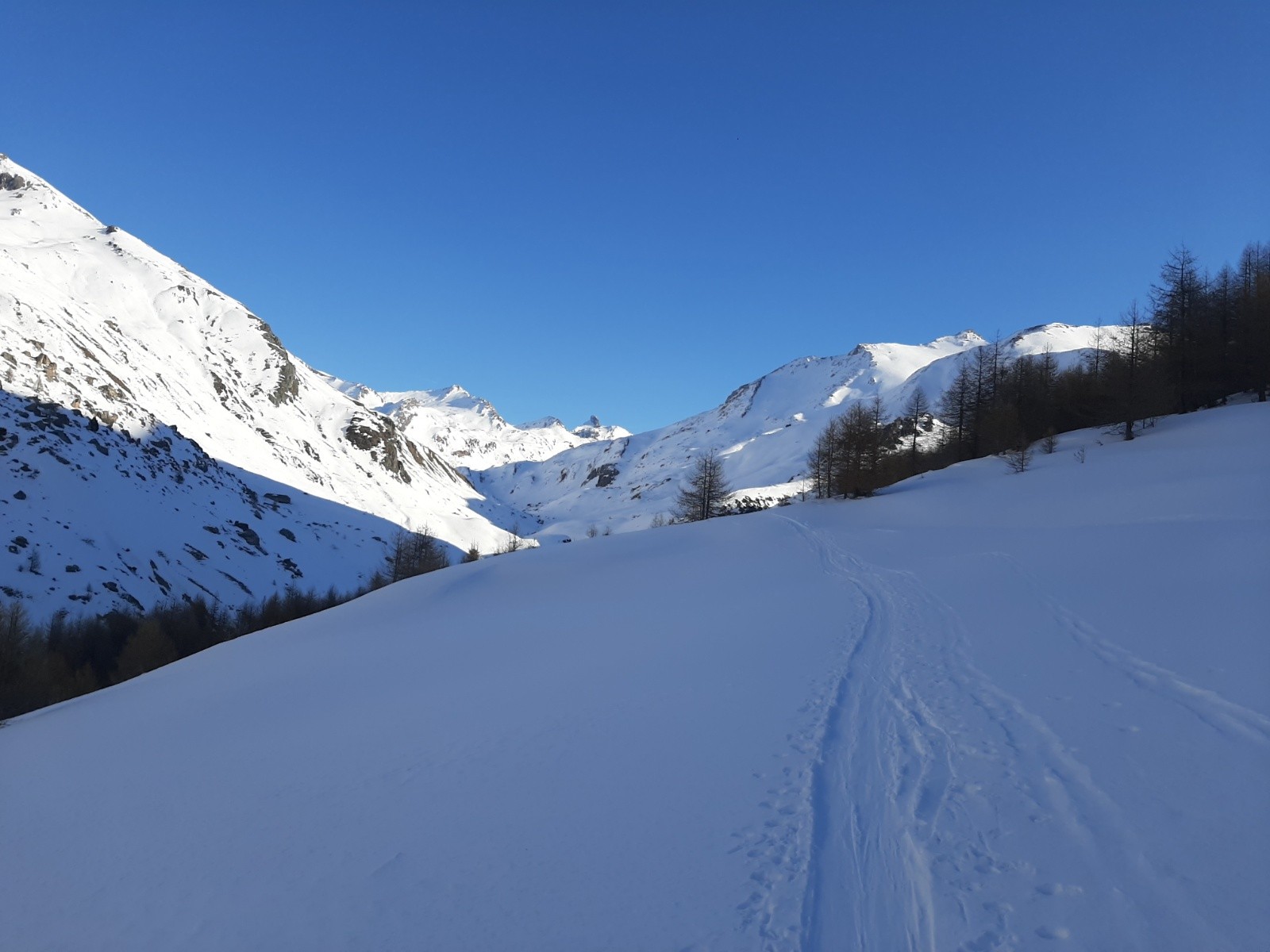 Tête&nbsp; de la Noire au fond